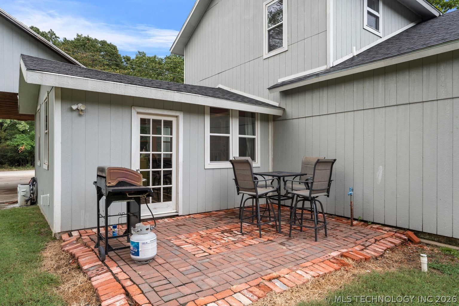 450521 Lake Shore Drive Property Photo 48