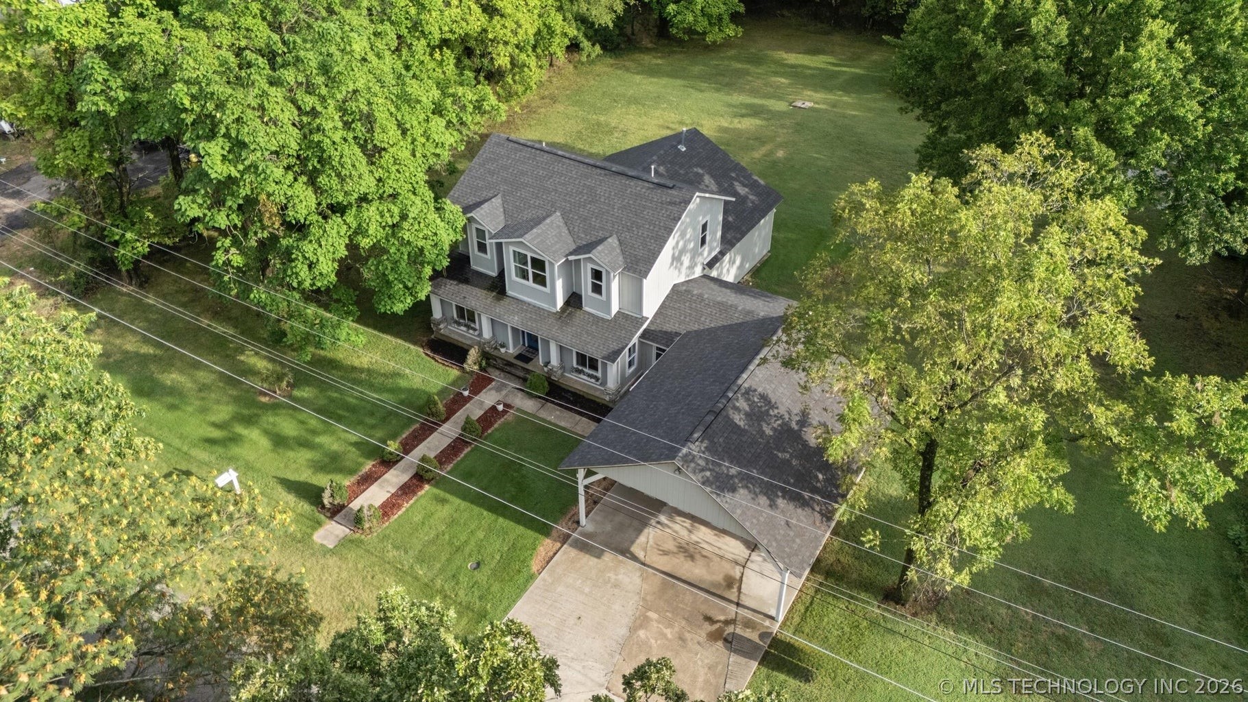 450521 Lake Shore Drive Property Photo 51