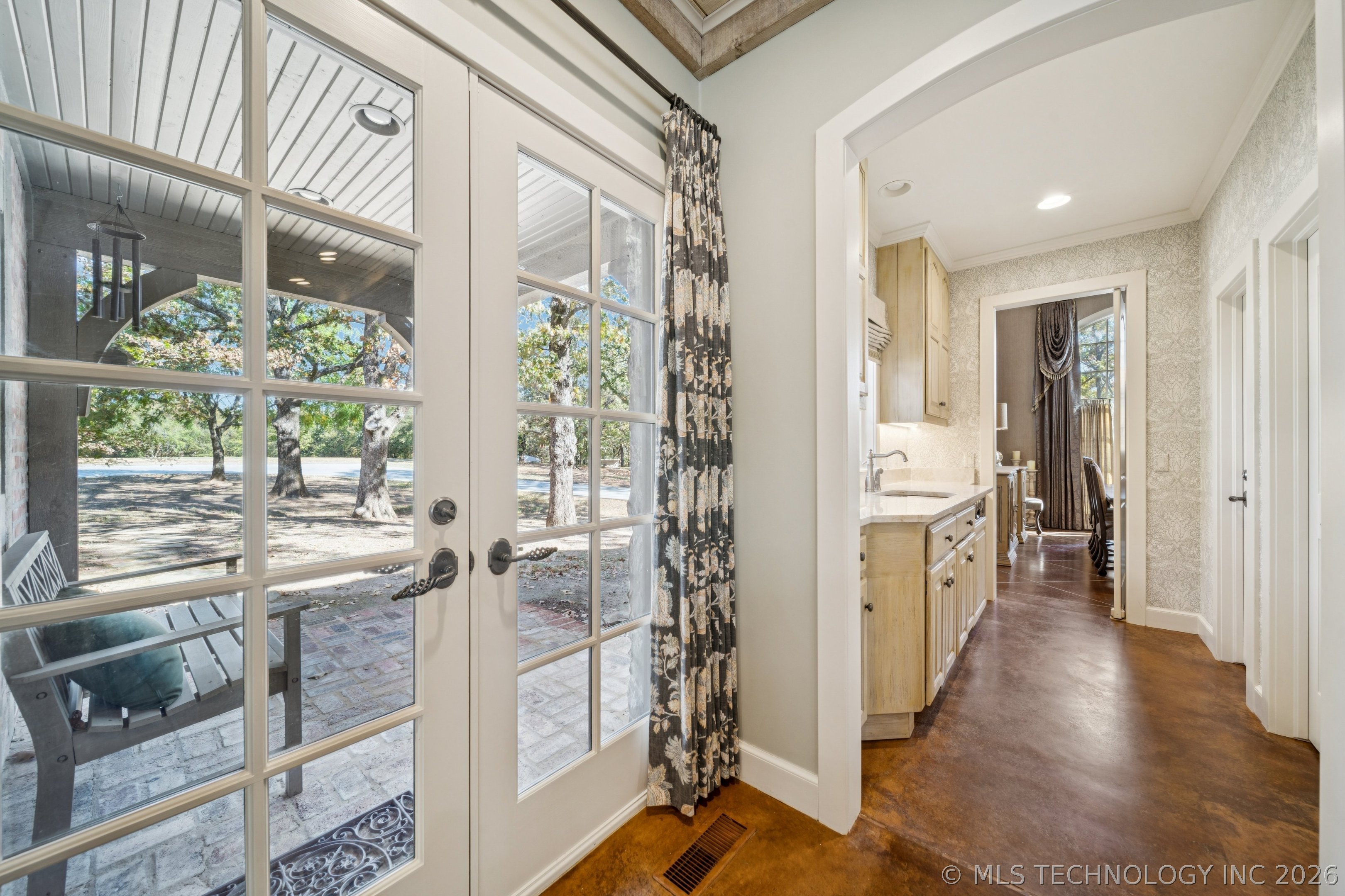 2315 N 60 Street W Property Photo 21