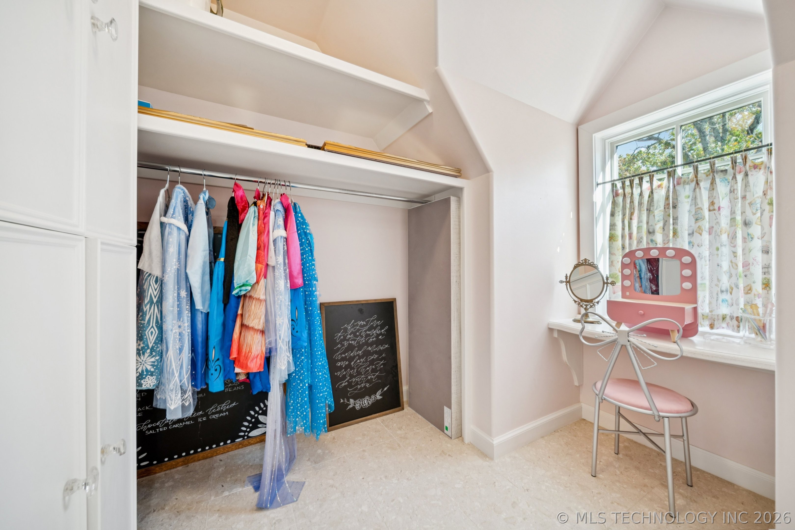 2315 N 60 Street W Property Photo 52