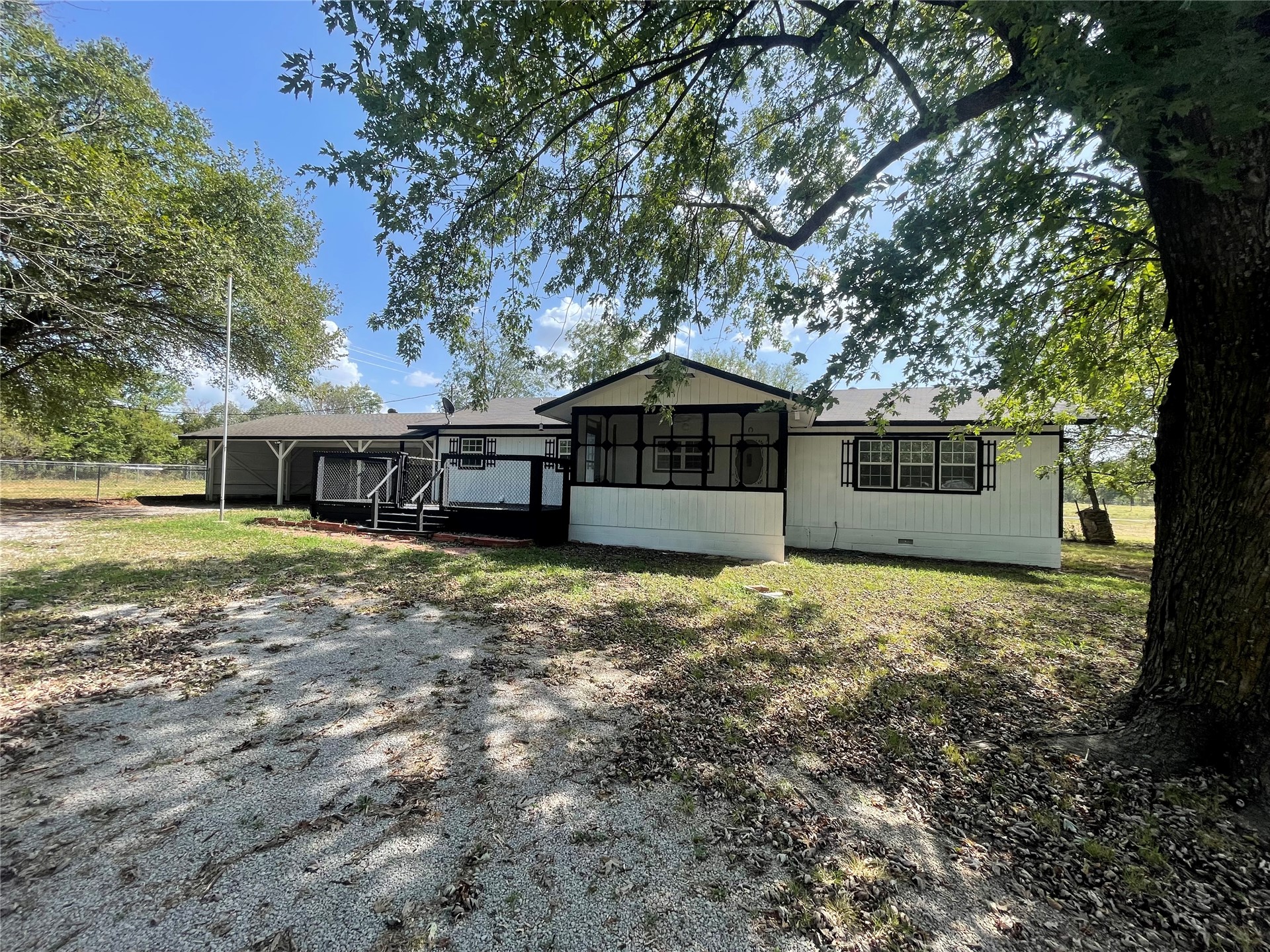 22701 Ns 421 Road Property Photo 1