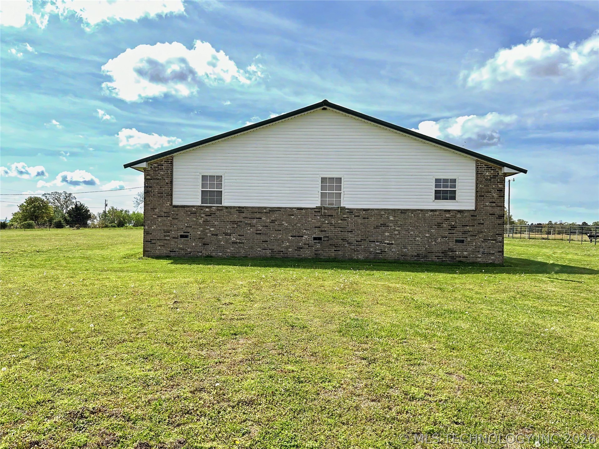 21127 S 590 Road Property Photo 31
