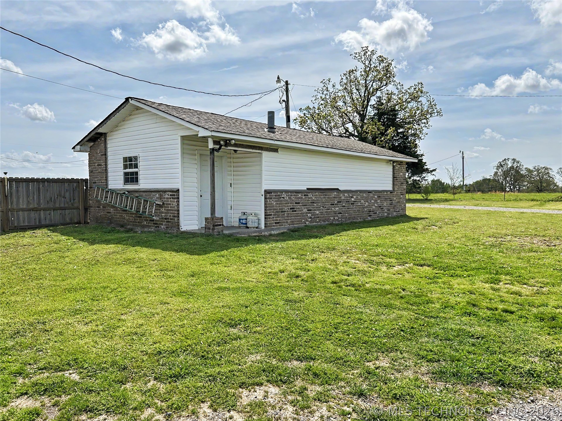 21127 S 590 Road Property Photo 40