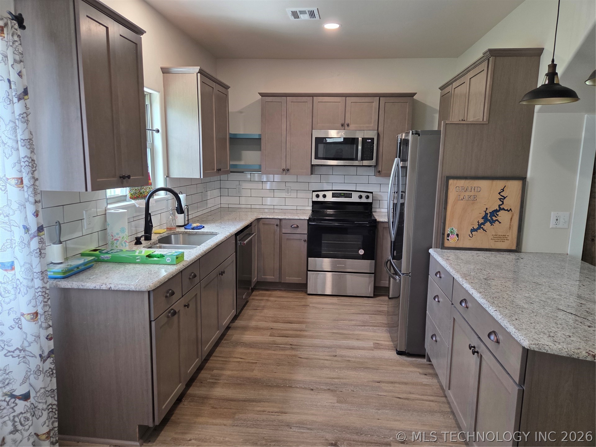 28200 S Highway 125 70 Property Photo 5