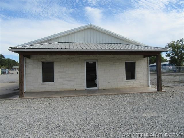 1008 N Main Property Photo 3