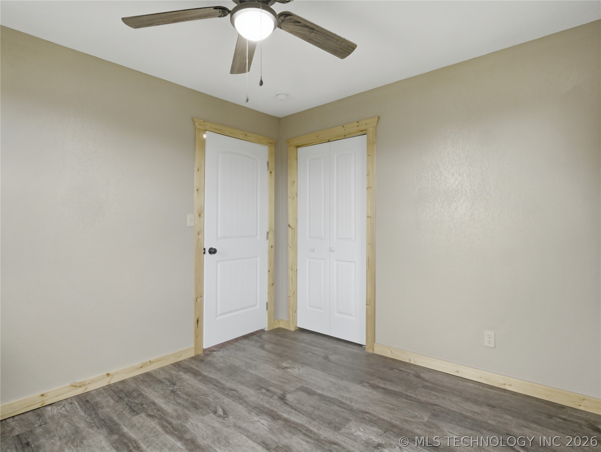 271 E 2nd Property Photo 13