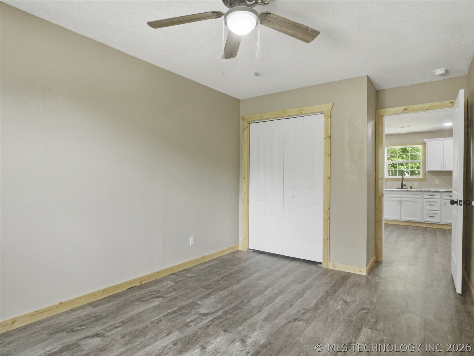 271 E 2nd Property Photo 16