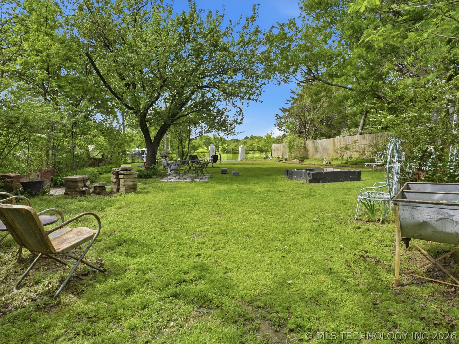 587 S Montana Property Photo 28