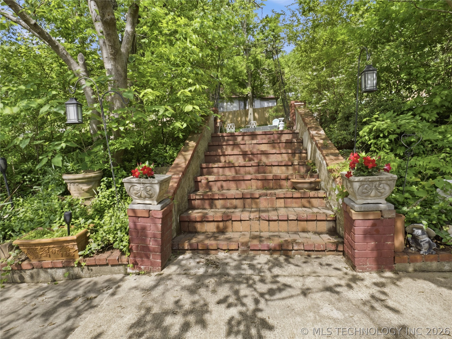 587 S Montana Property Photo 33