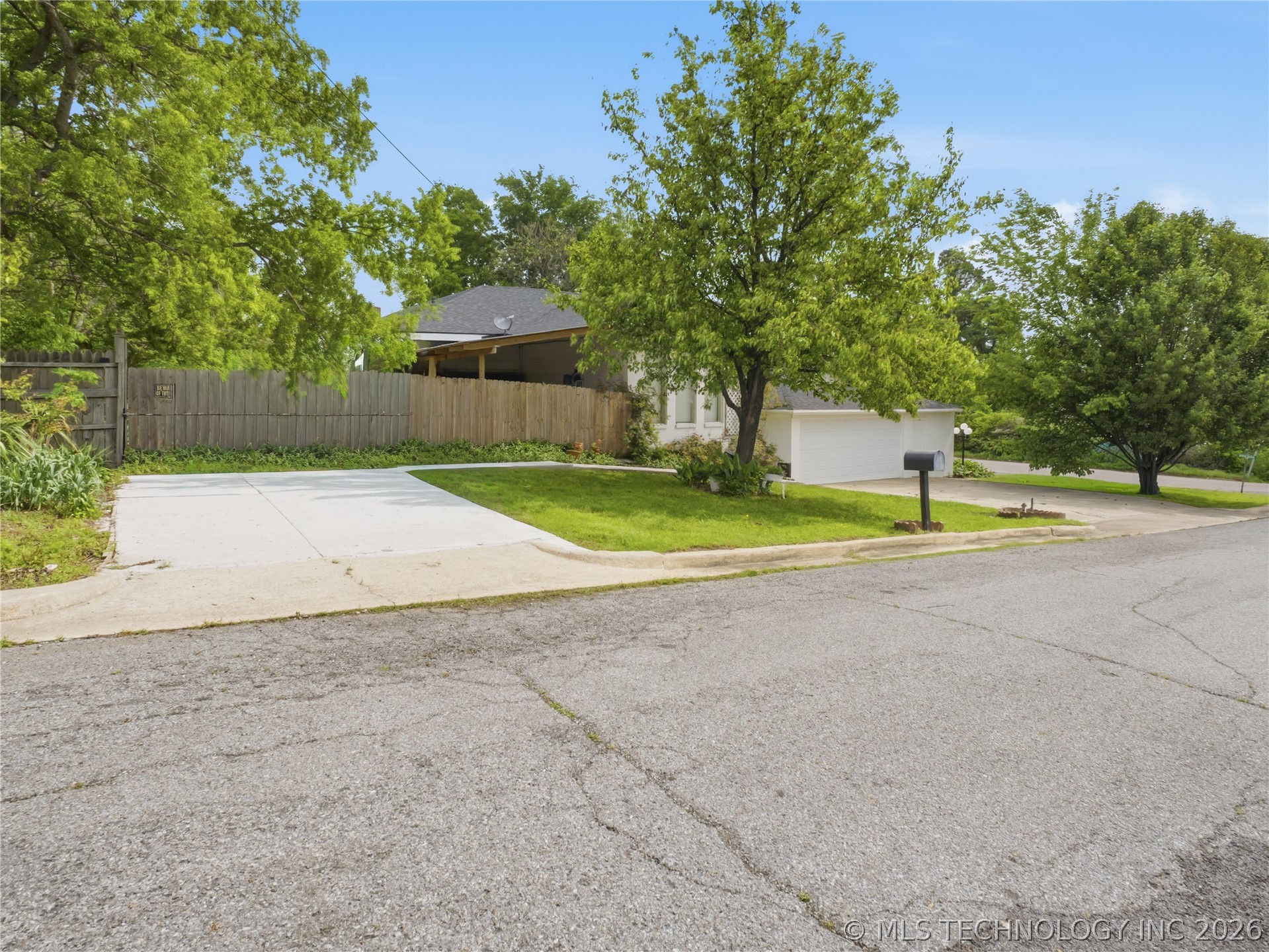 587 S Montana Property Photo 39