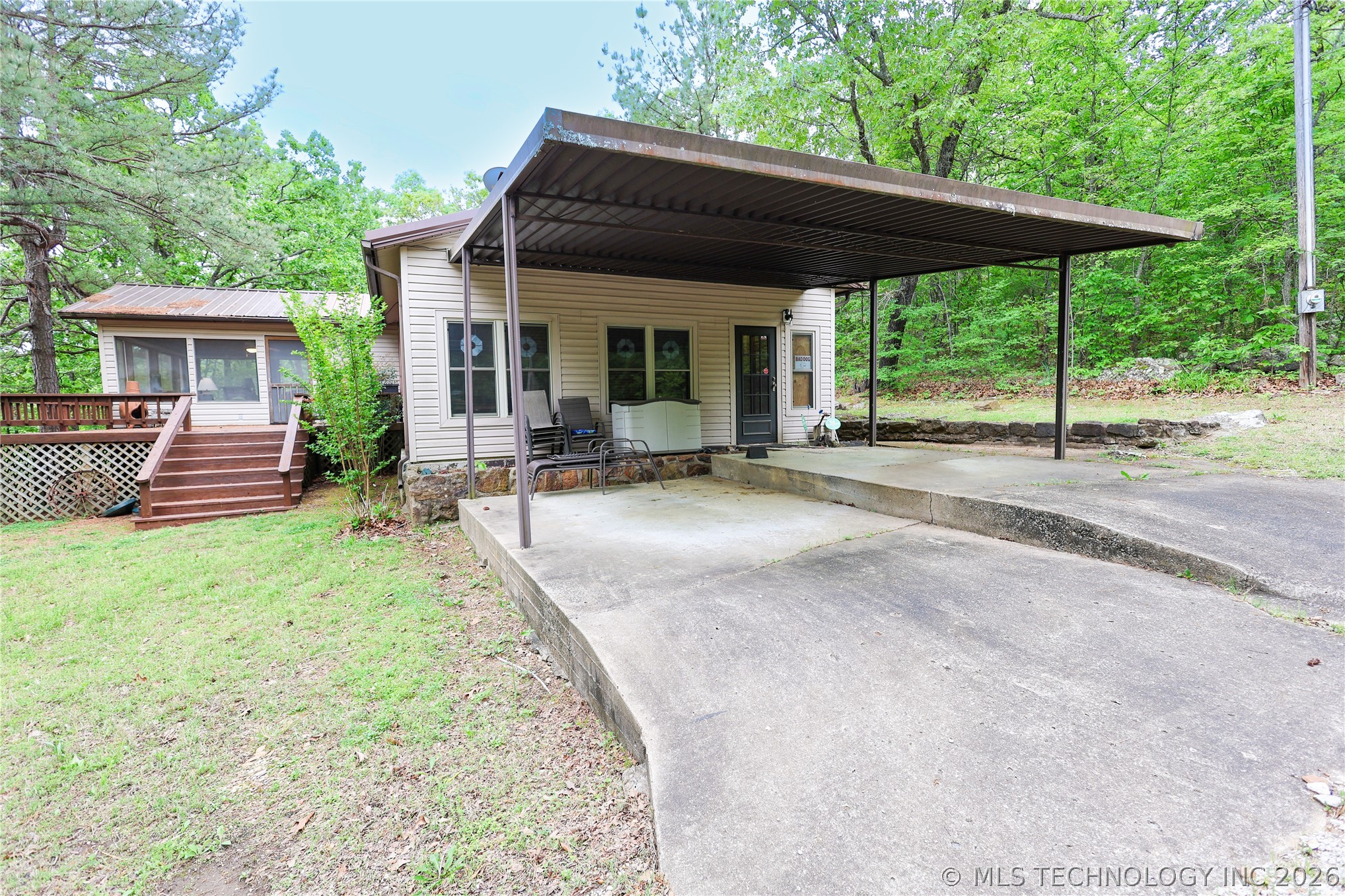 445490 Indian Road Property Photo 2