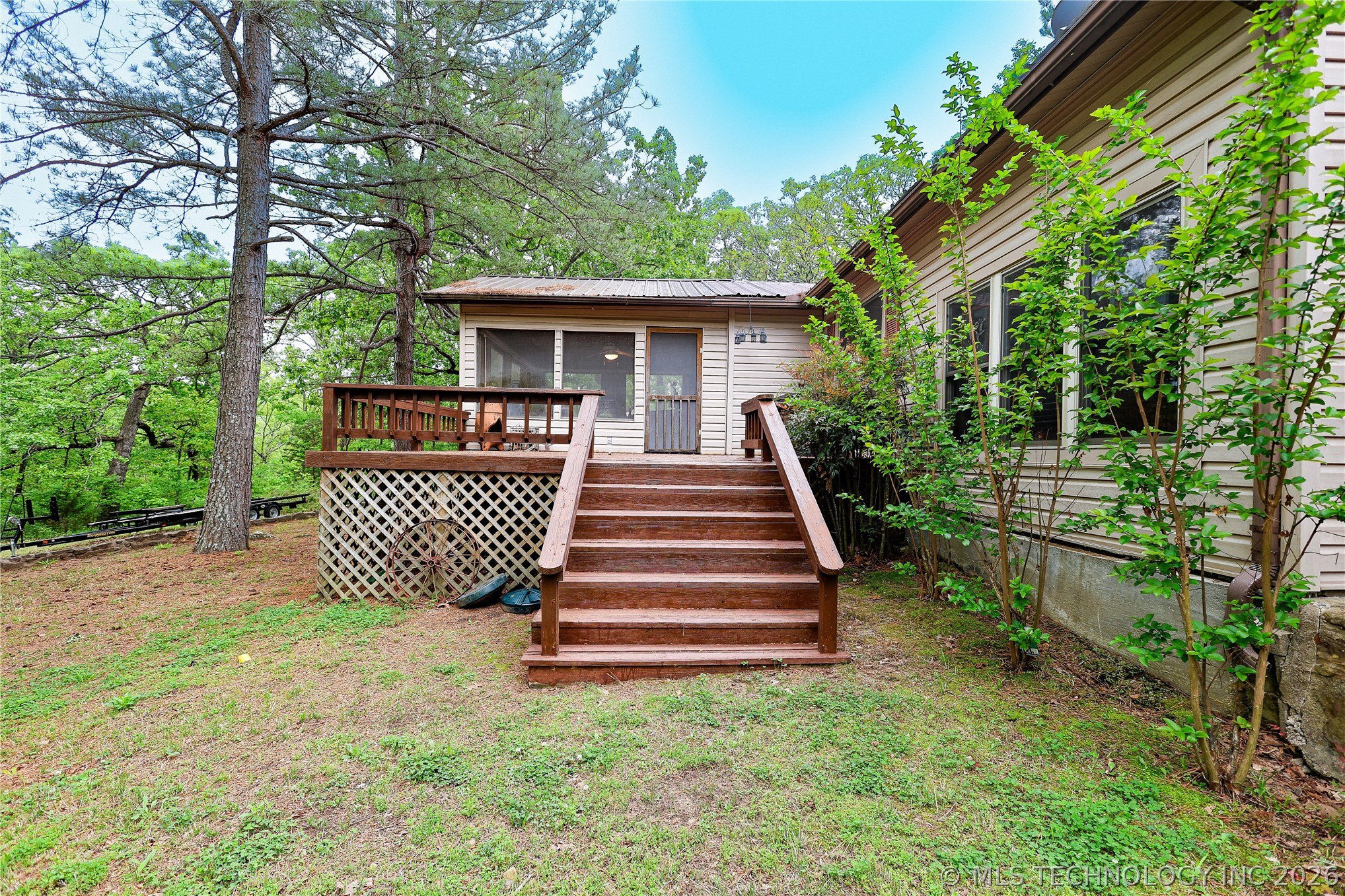 445490 Indian Road Property Photo 3