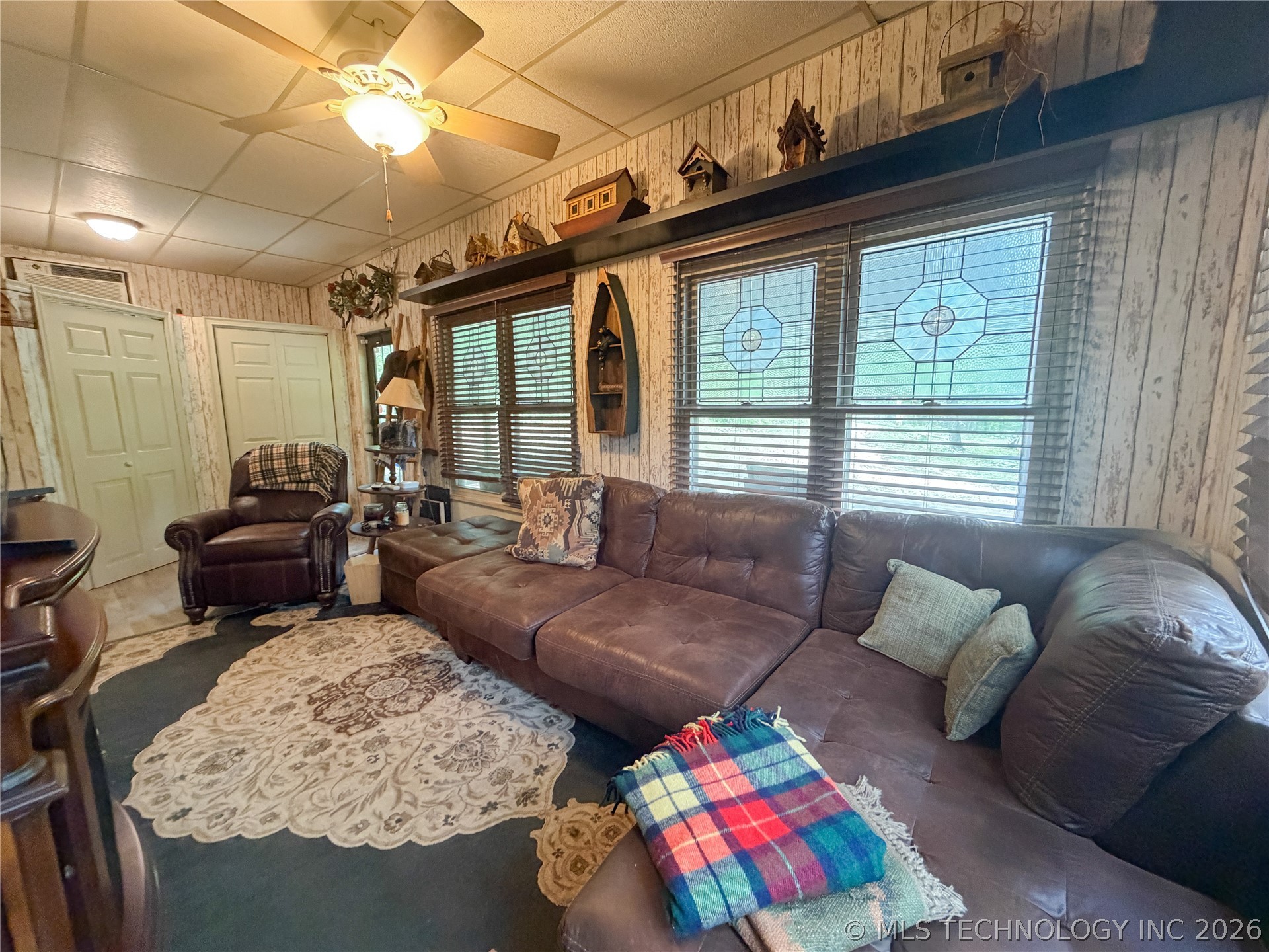 445490 Indian Road Property Photo 5