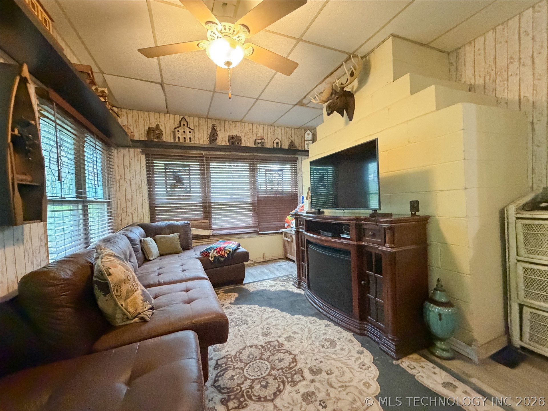 445490 Indian Road Property Photo 6