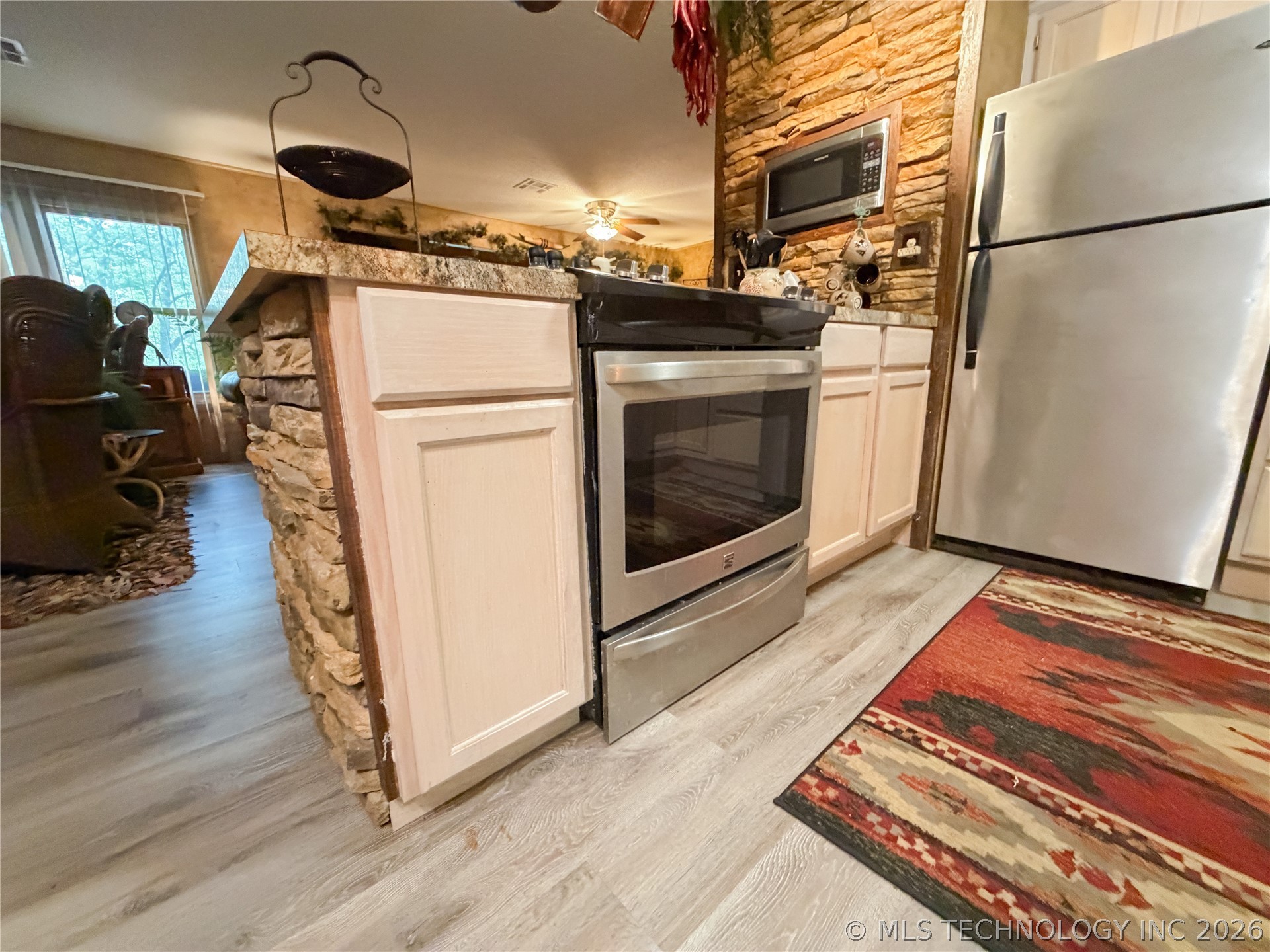 445490 Indian Road Property Photo 19