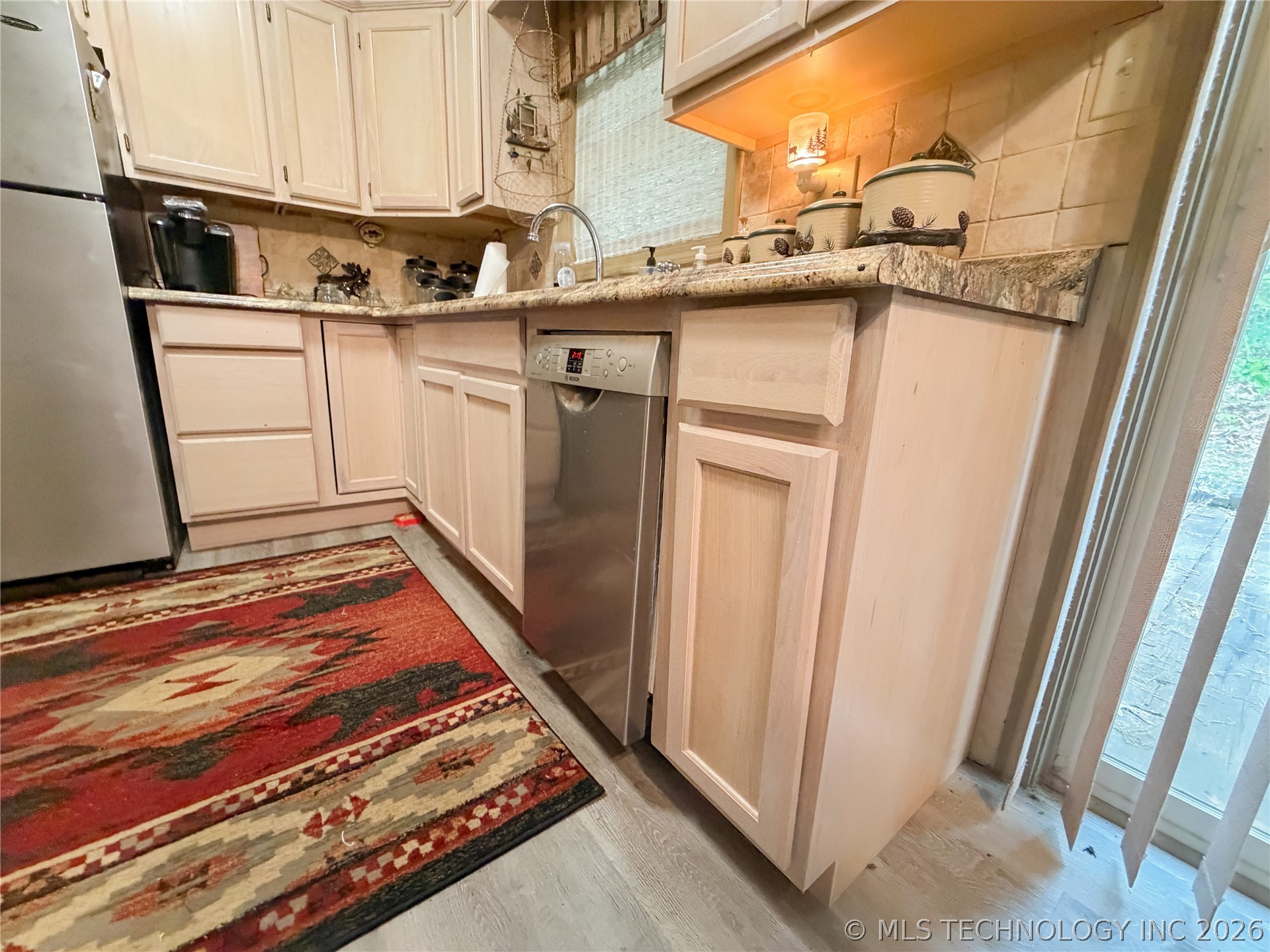 445490 Indian Road Property Photo 20