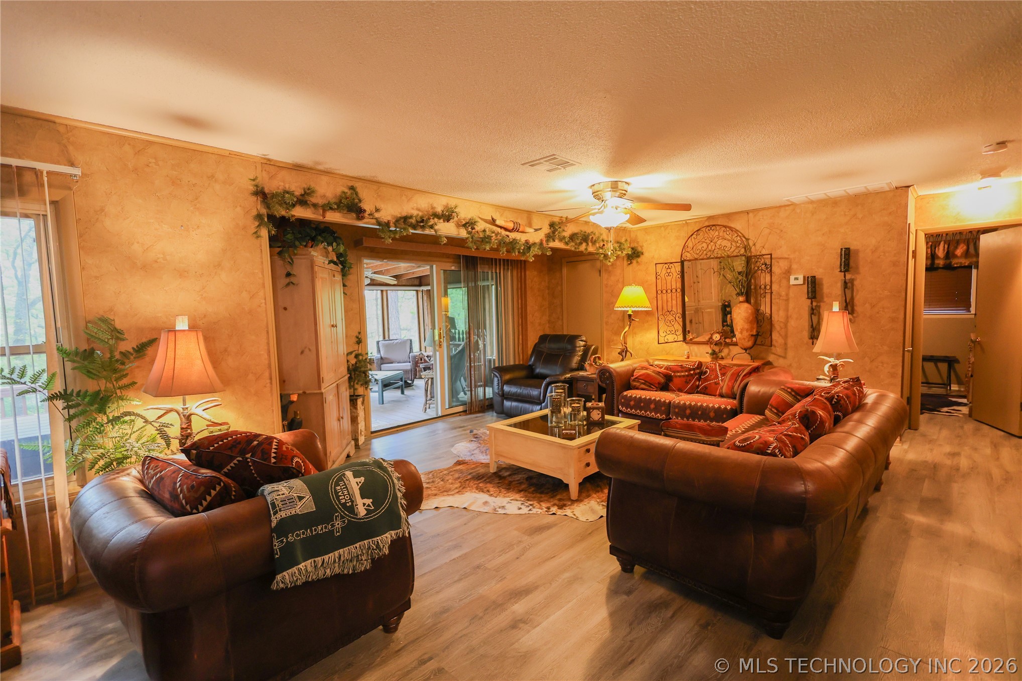 445490 Indian Road Property Photo 29