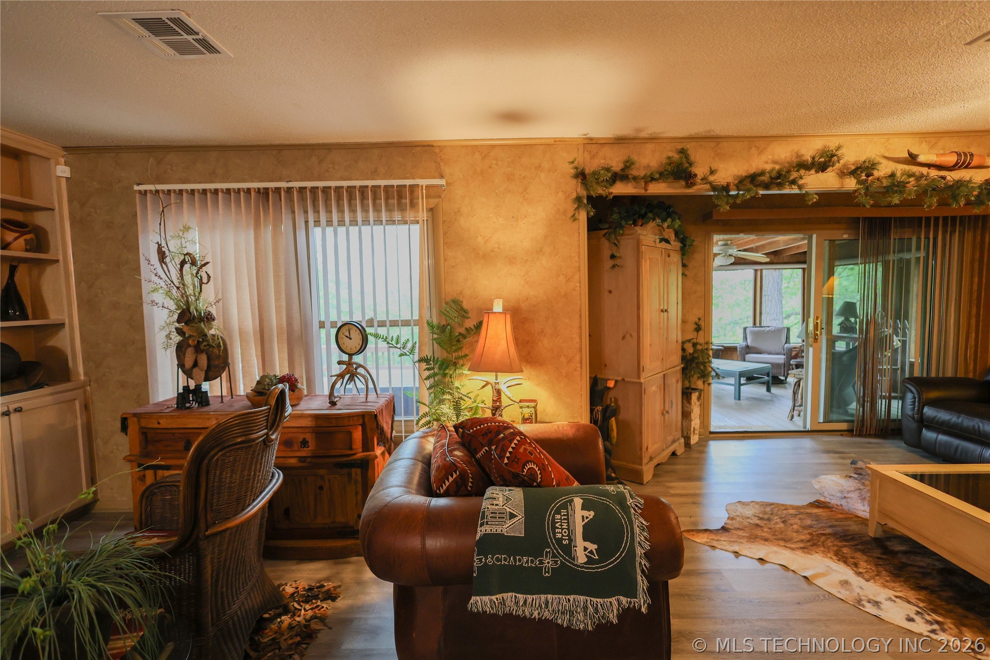 445490 Indian Road Property Photo 30