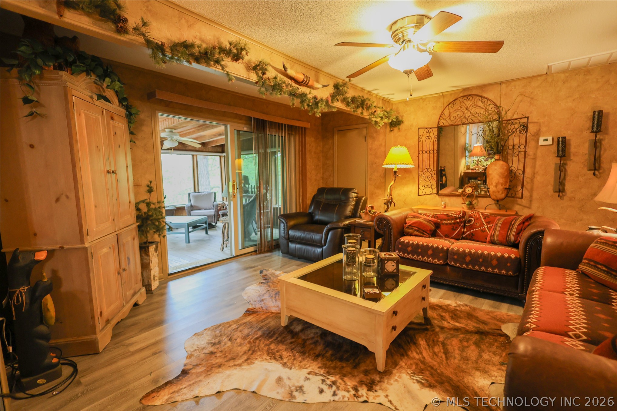 445490 Indian Road Property Photo 31