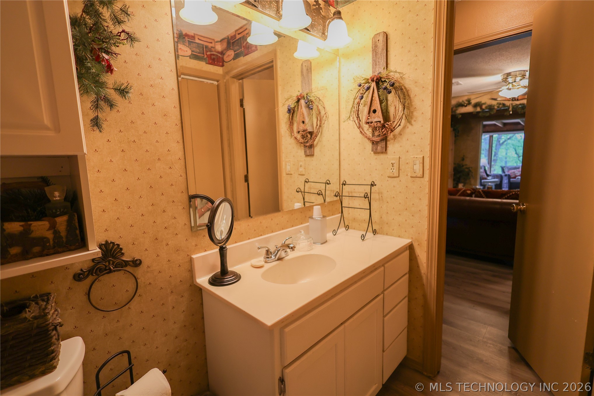 445490 Indian Road Property Photo 47