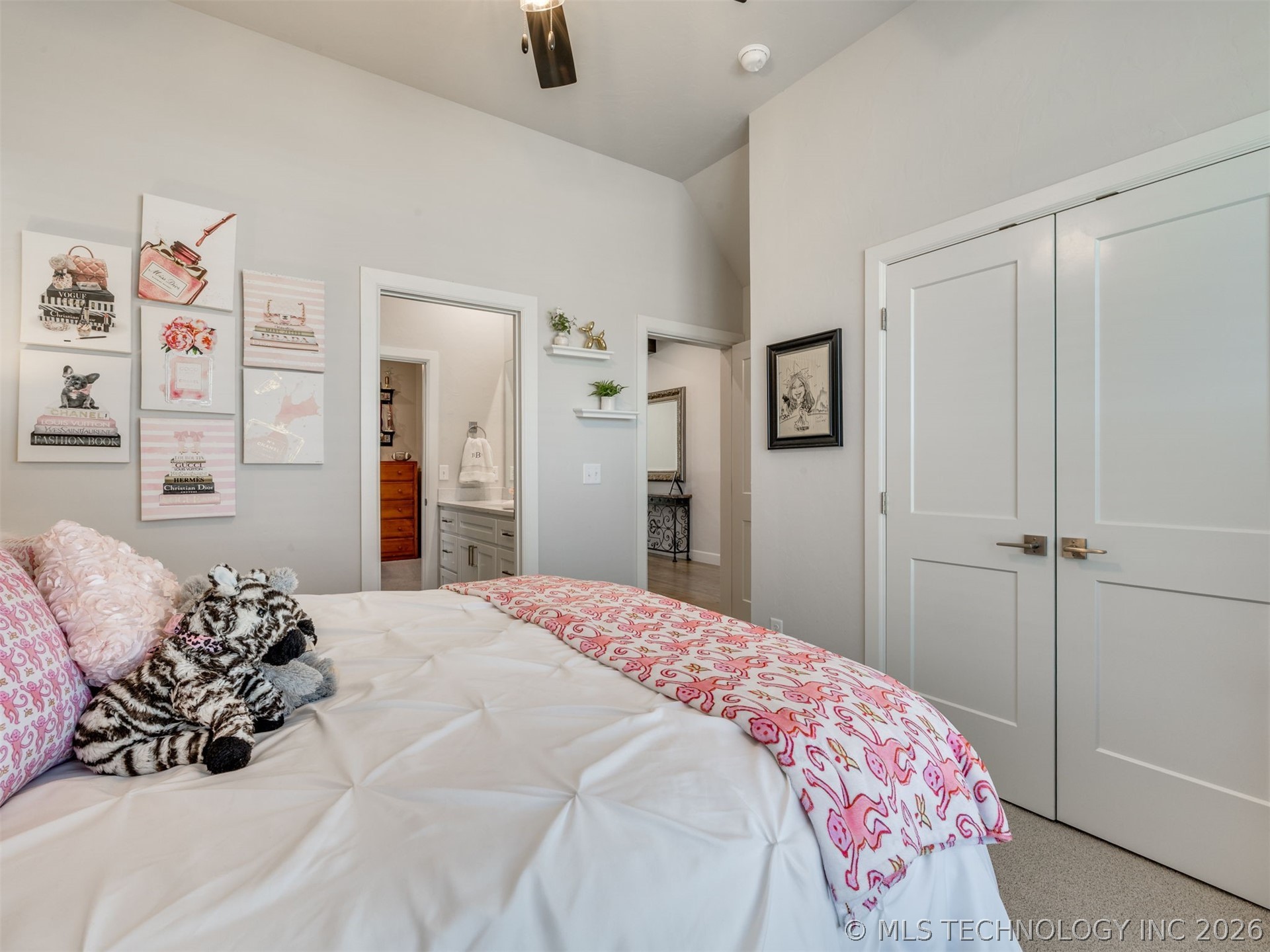 13605 S 21st Place E Property Photo 11