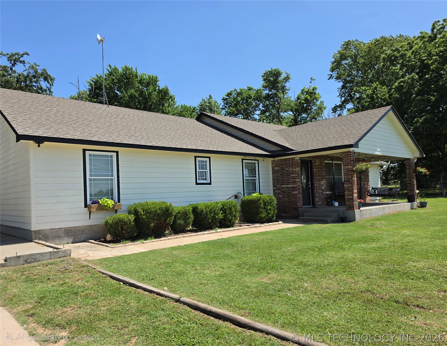 1102 Vinson Lane Property Photo 2