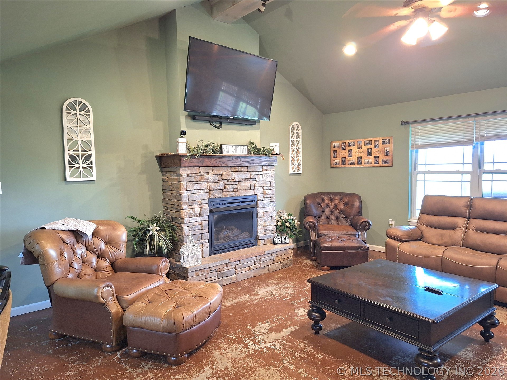 1102 Vinson Lane Property Photo 8