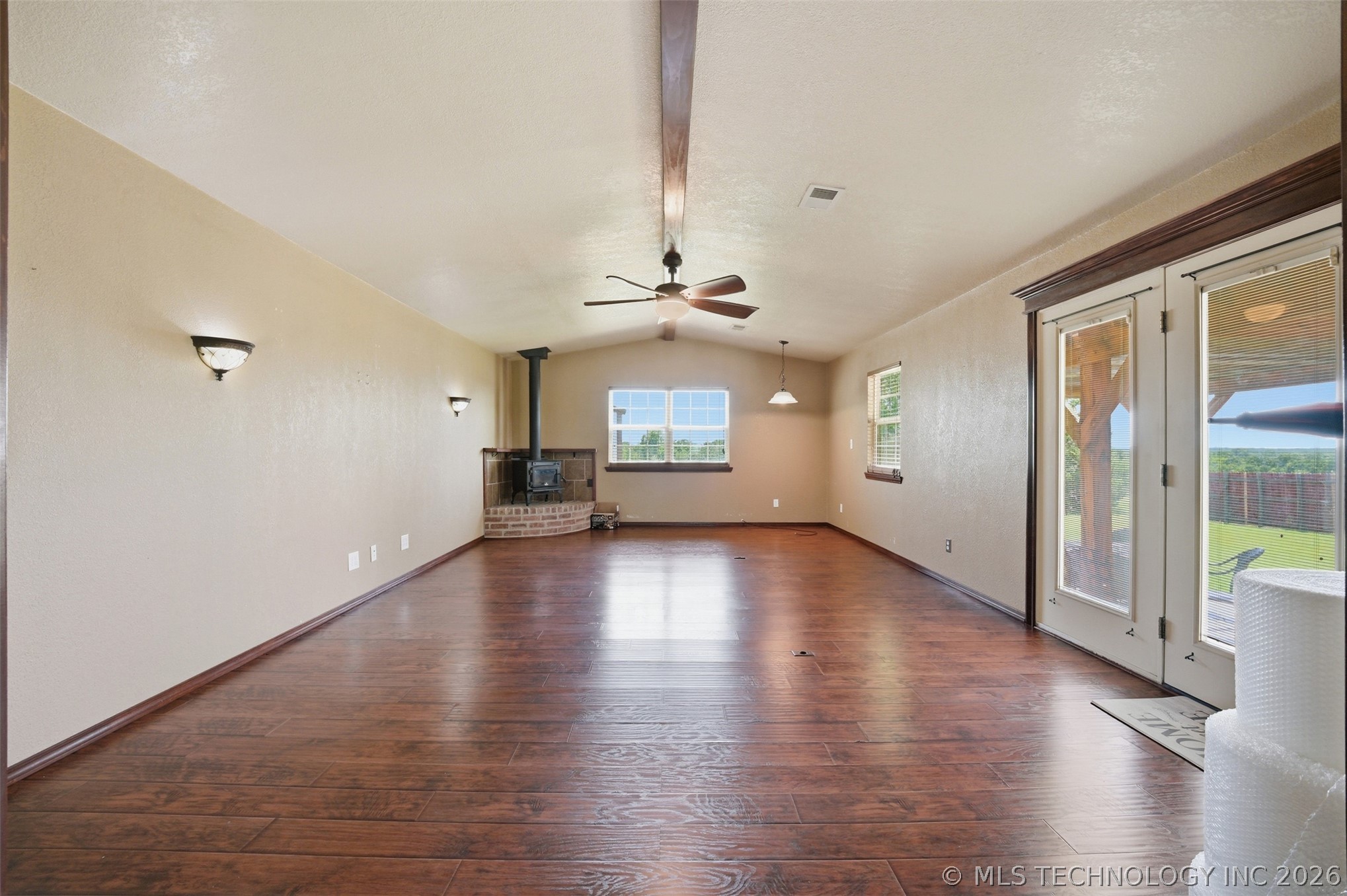 713 Pinewood Trails Drive Property Photo 9