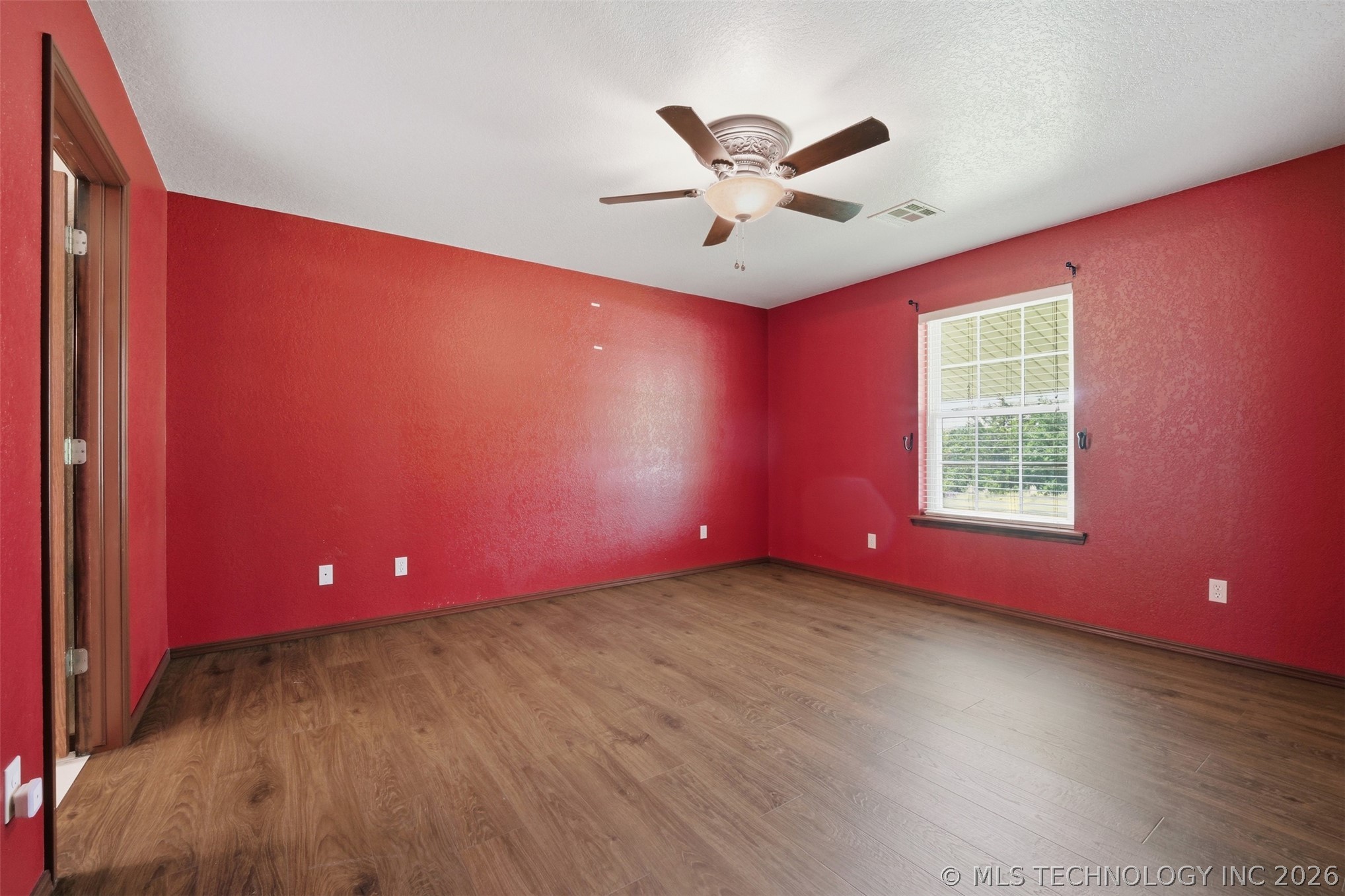 713 Pinewood Trails Drive Property Photo 14