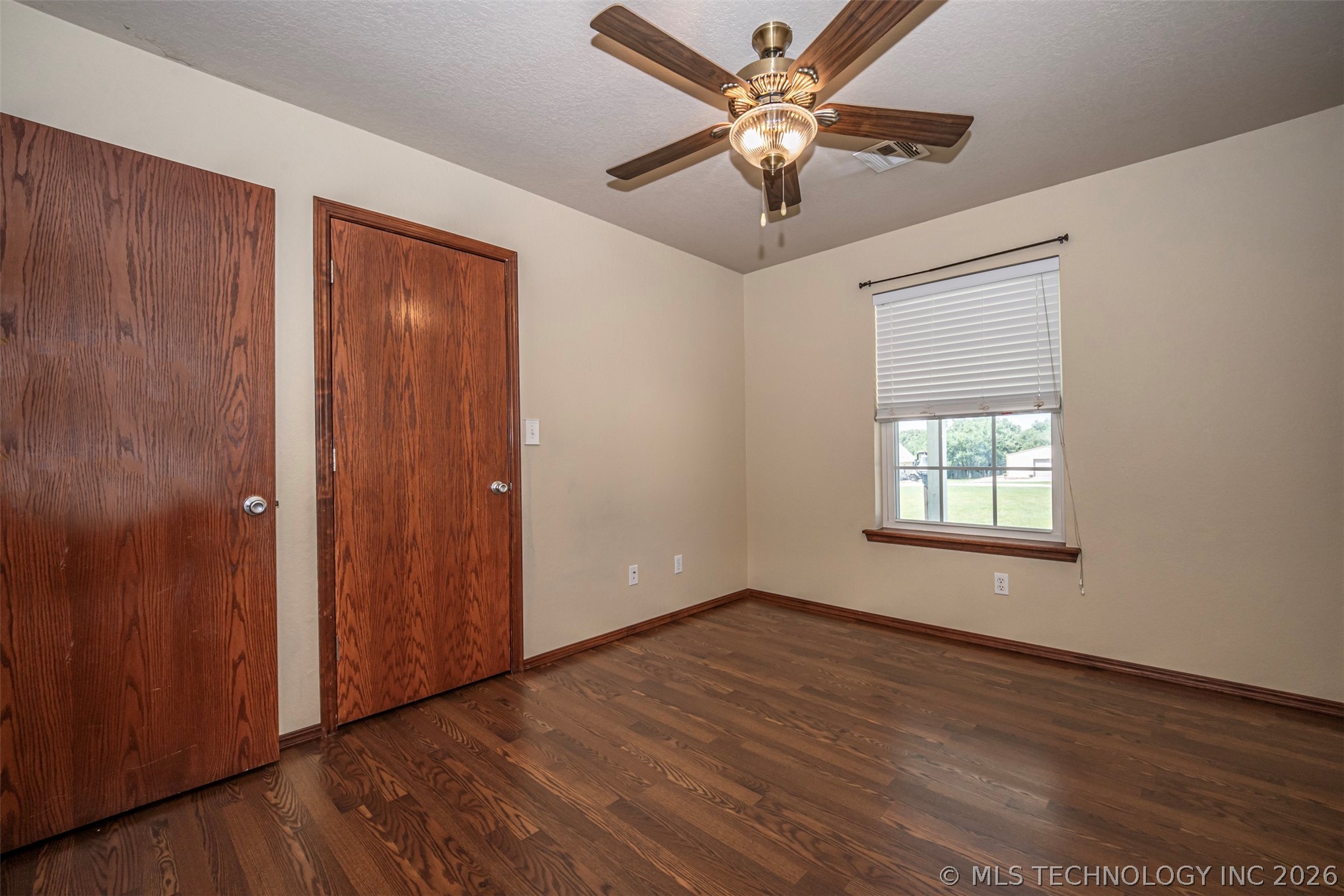 713 Pinewood Trails Drive Property Photo 17