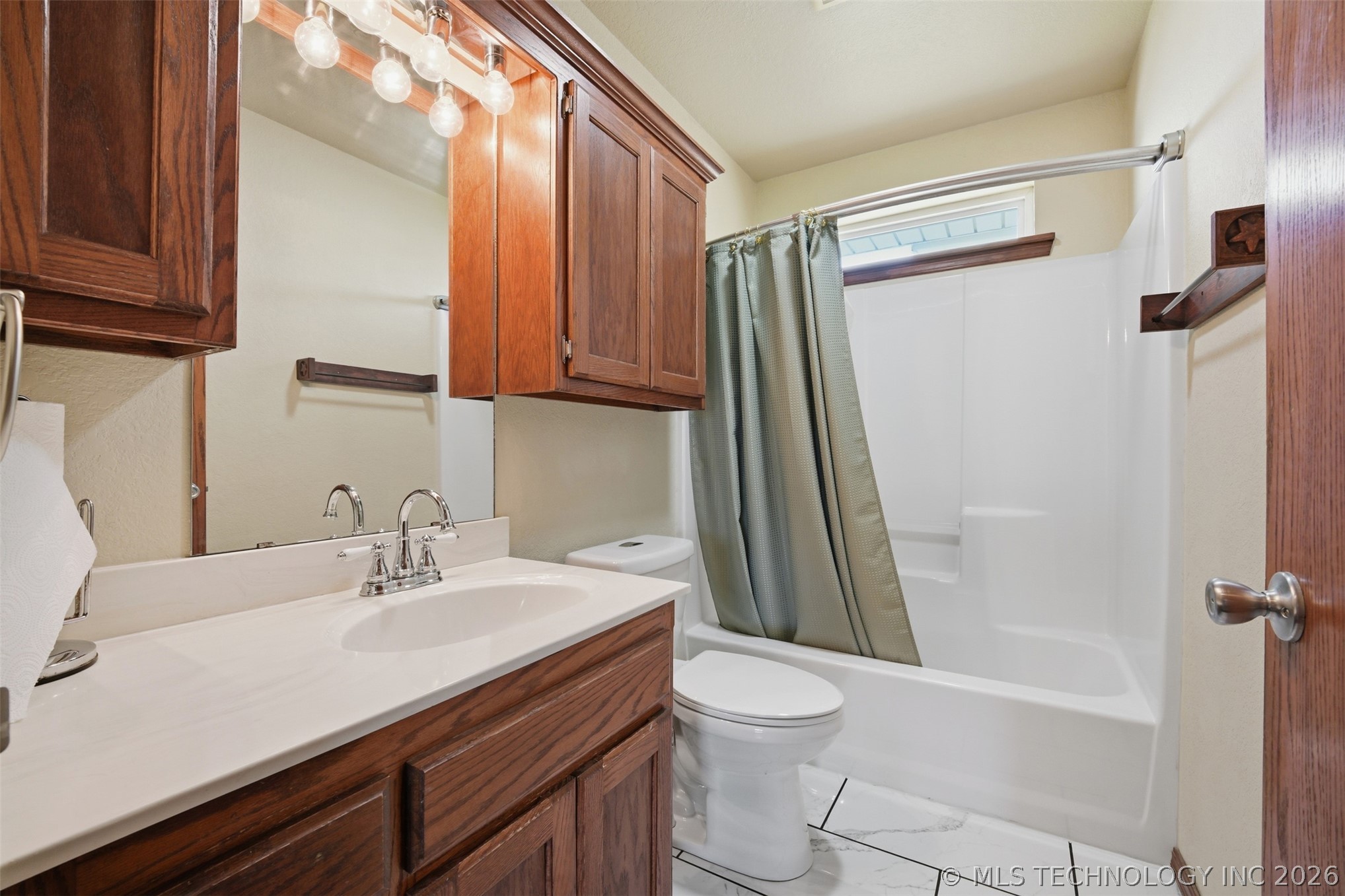 713 Pinewood Trails Drive Property Photo 21