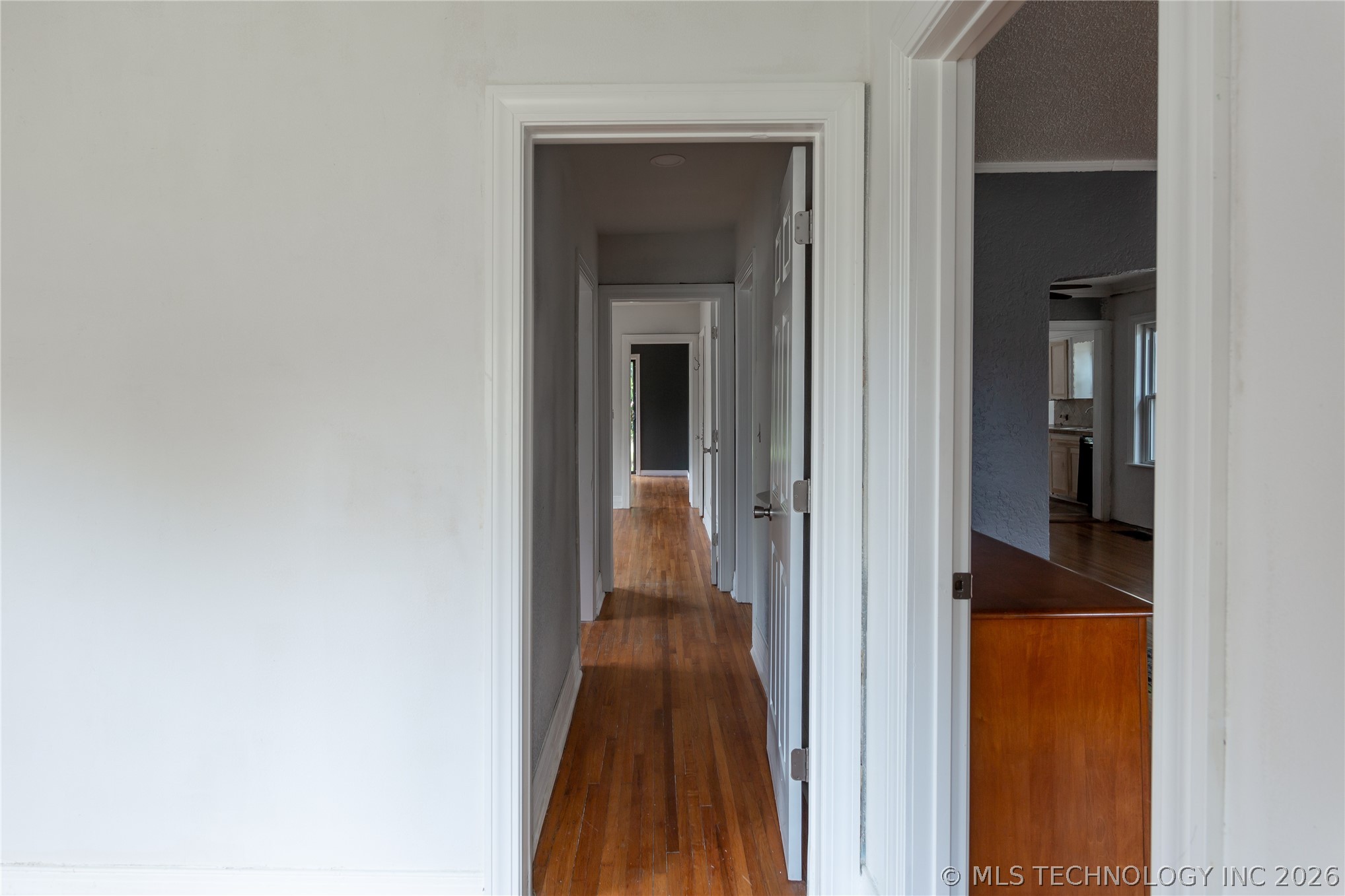 832 N College Avenue Property Photo 12