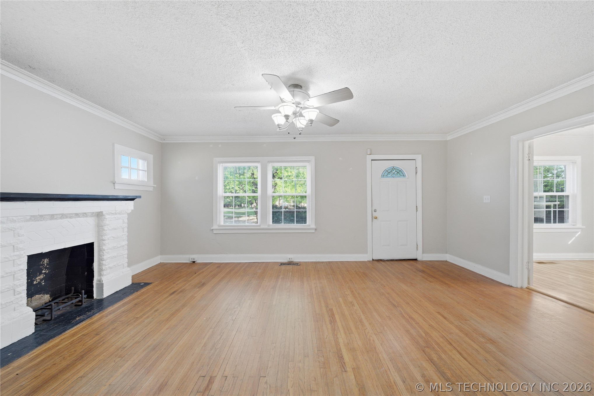 3239 E 4th Street Property Photo 10