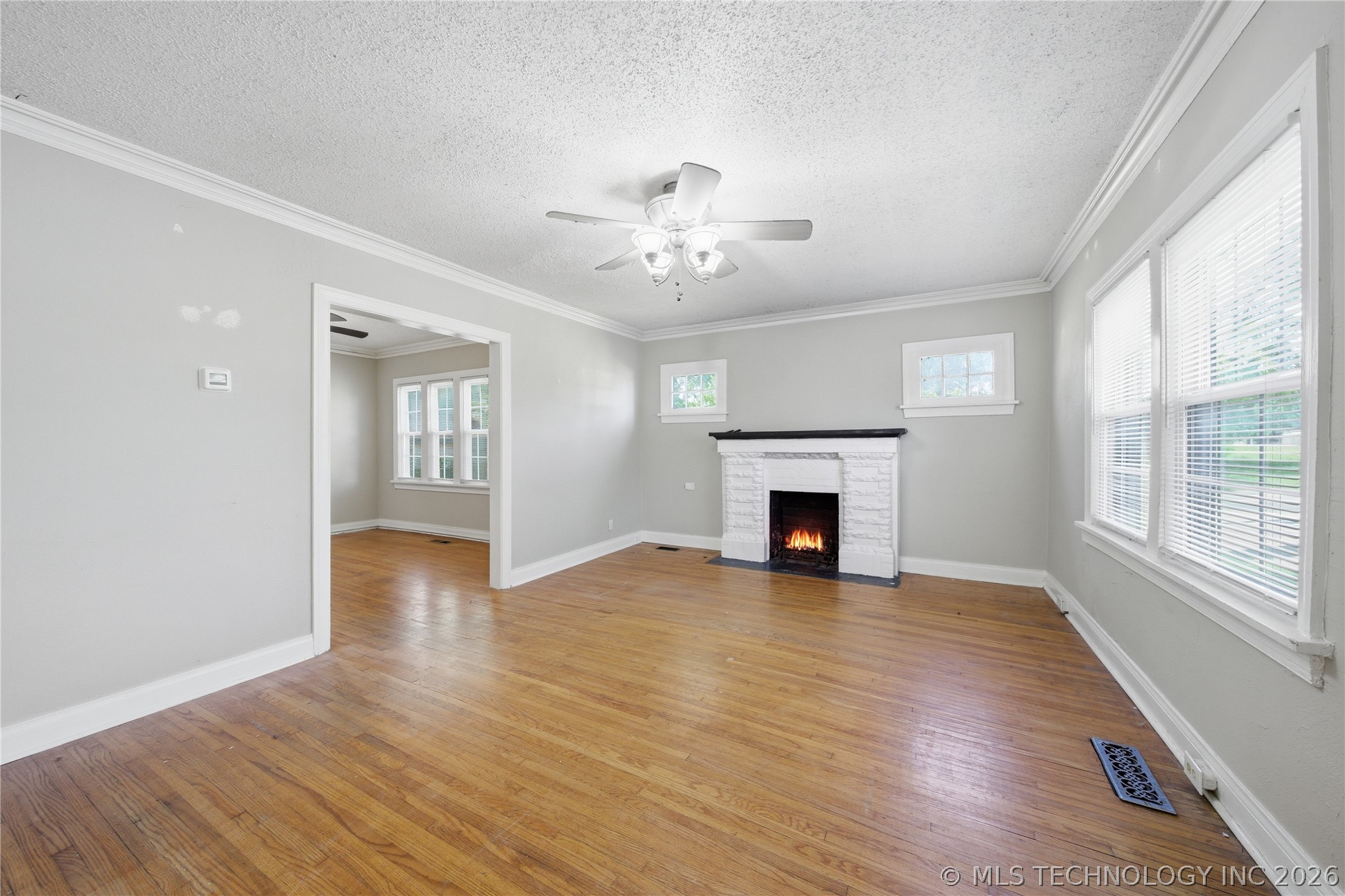 3239 E 4th Street Property Photo 11
