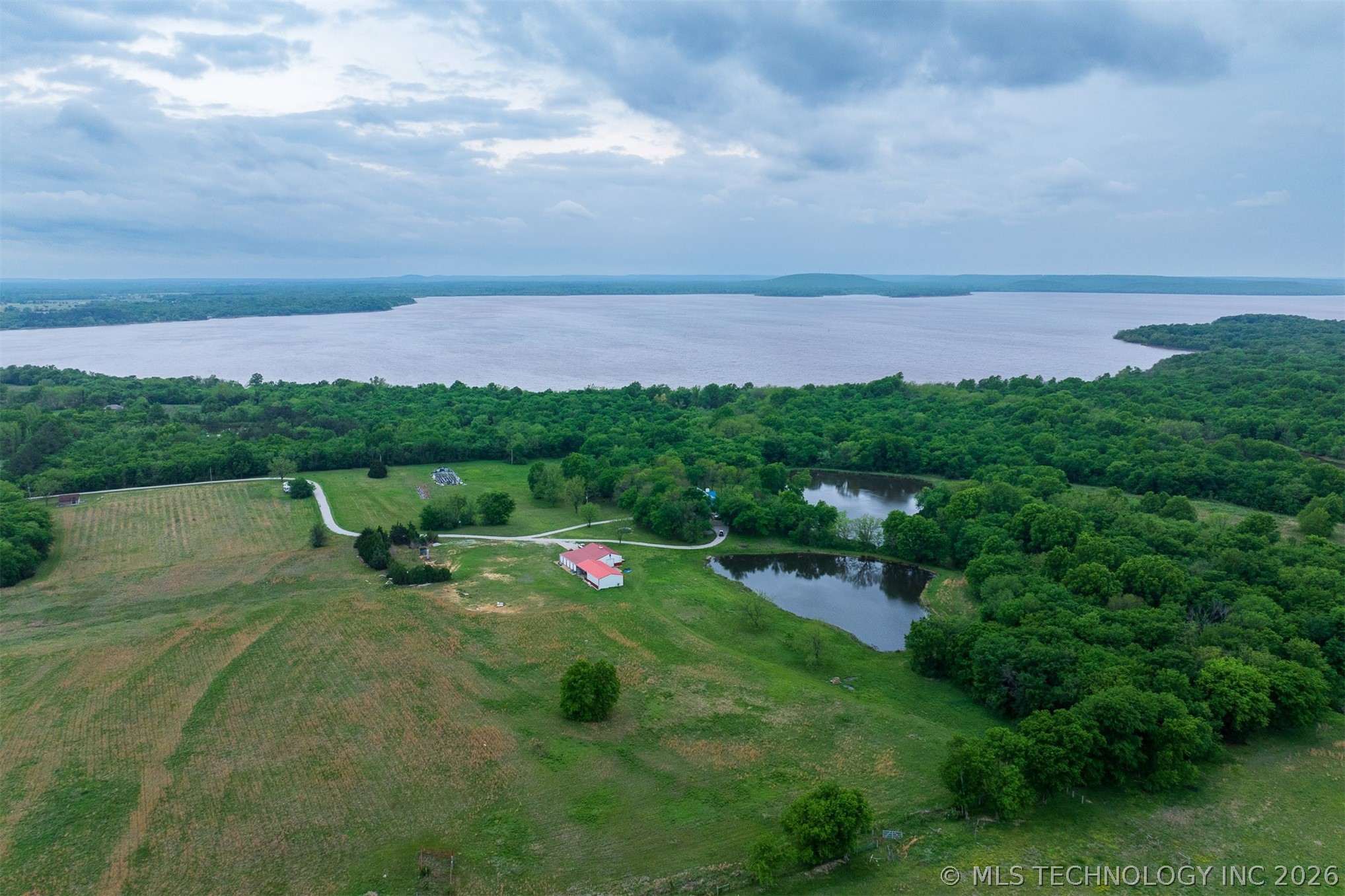104654 S 4110 Road Property Photo 4