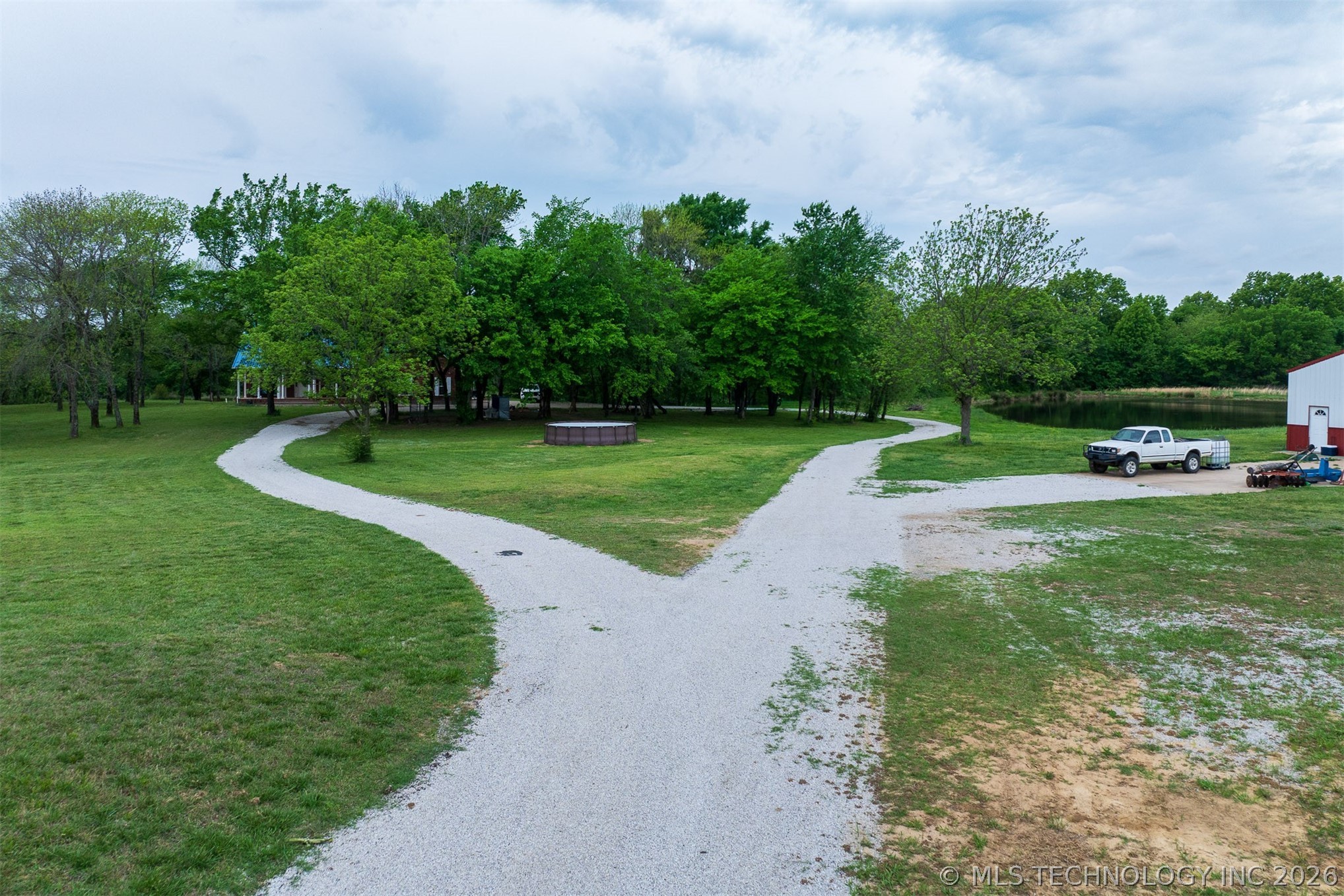 104654 S 4110 Road Property Photo 10