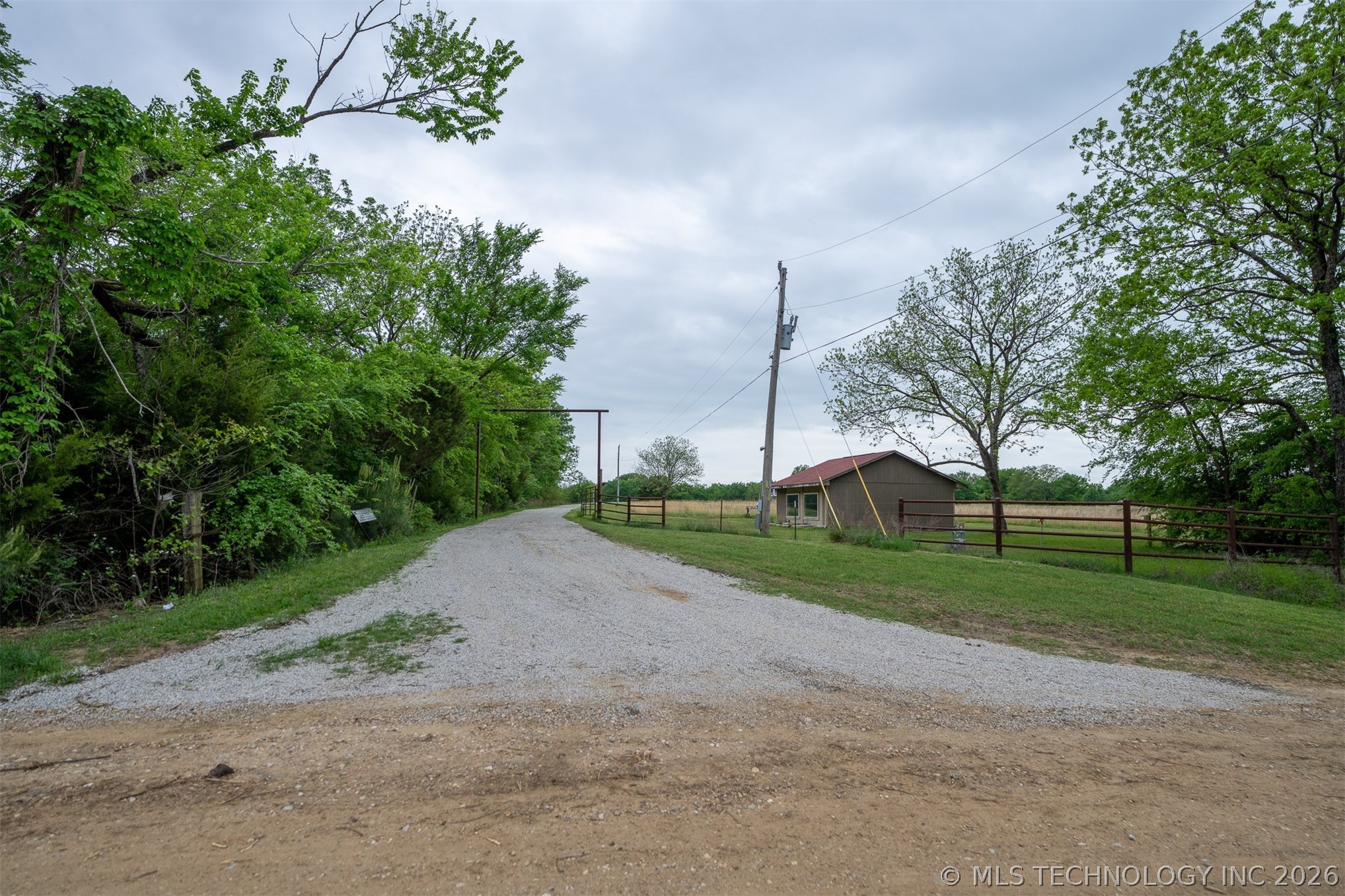 104654 S 4110 Road Property Photo 88