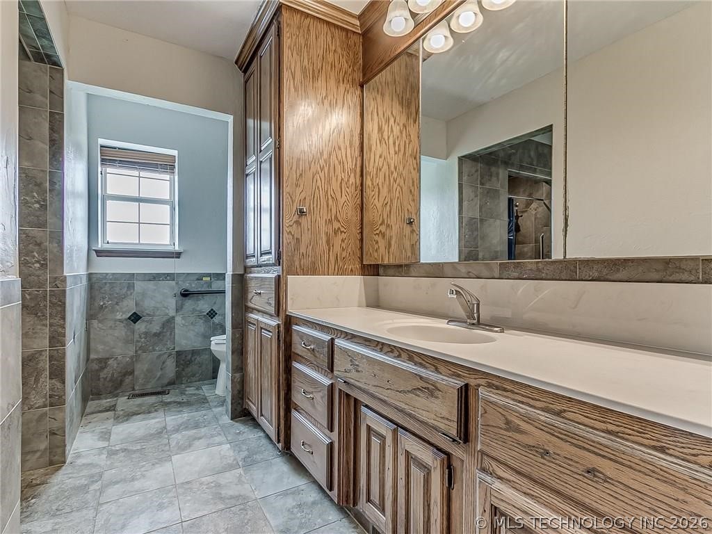 12875 W Waterloo Road Property Photo 13