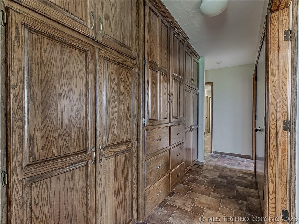 12875 W Waterloo Road Property Photo 15