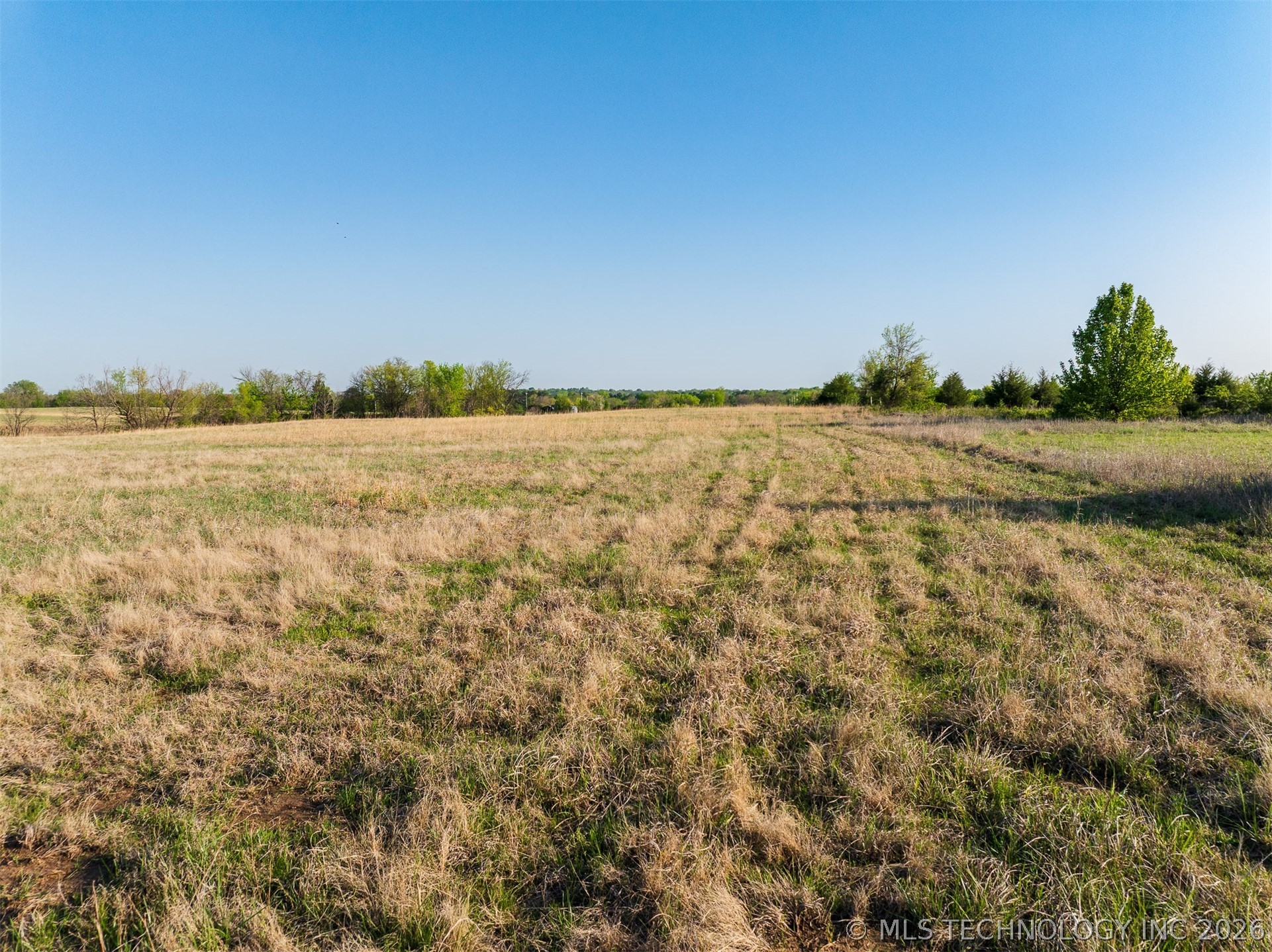 2 N Memorial Drive Property Photo 20