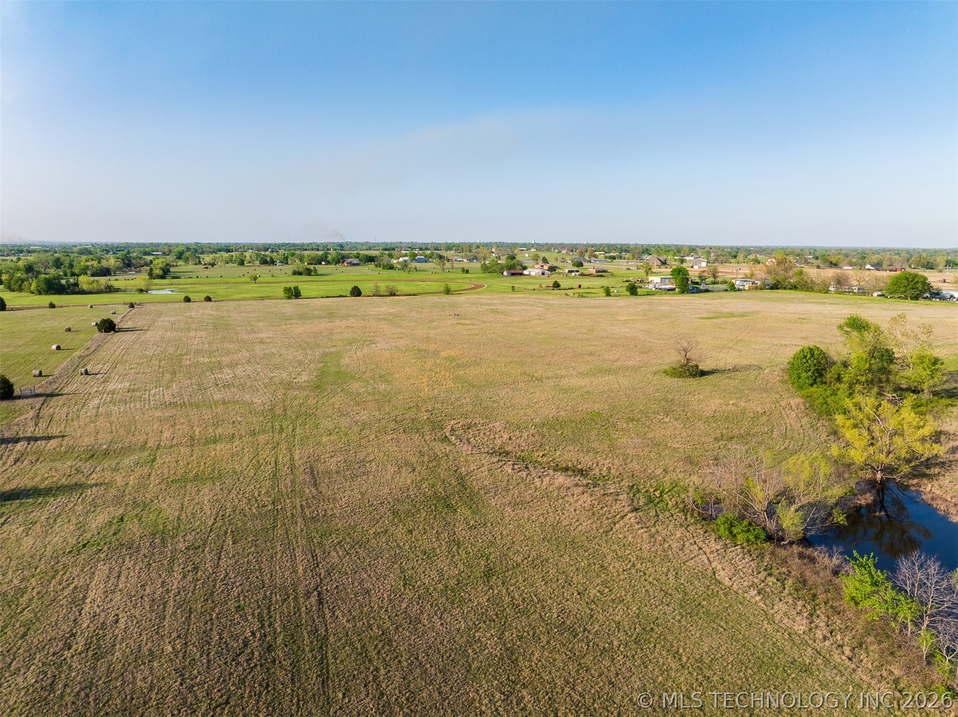 2 N Memorial Drive Property Photo 22