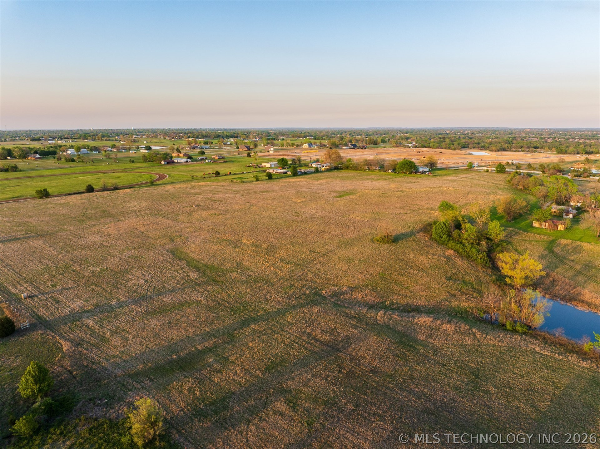 2 N Memorial Drive Property Photo 25