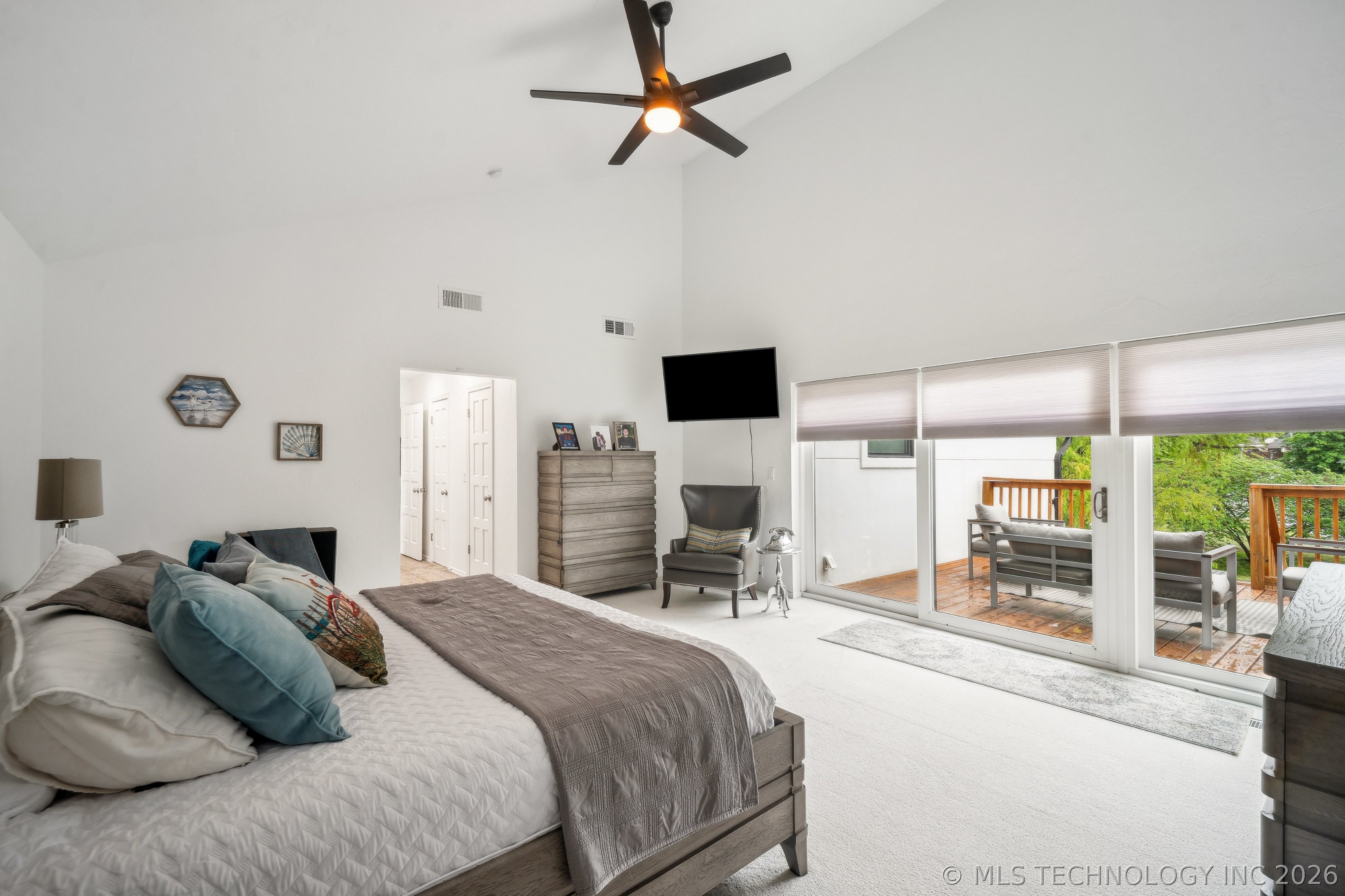 3735 E 64th Place Property Photo 14