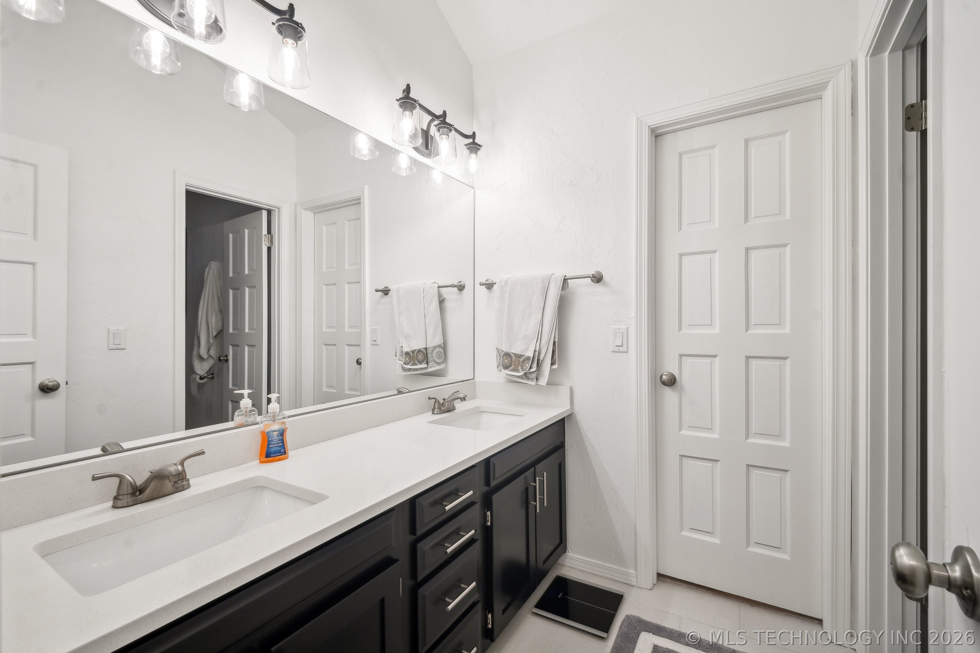3735 E 64th Place Property Photo 15