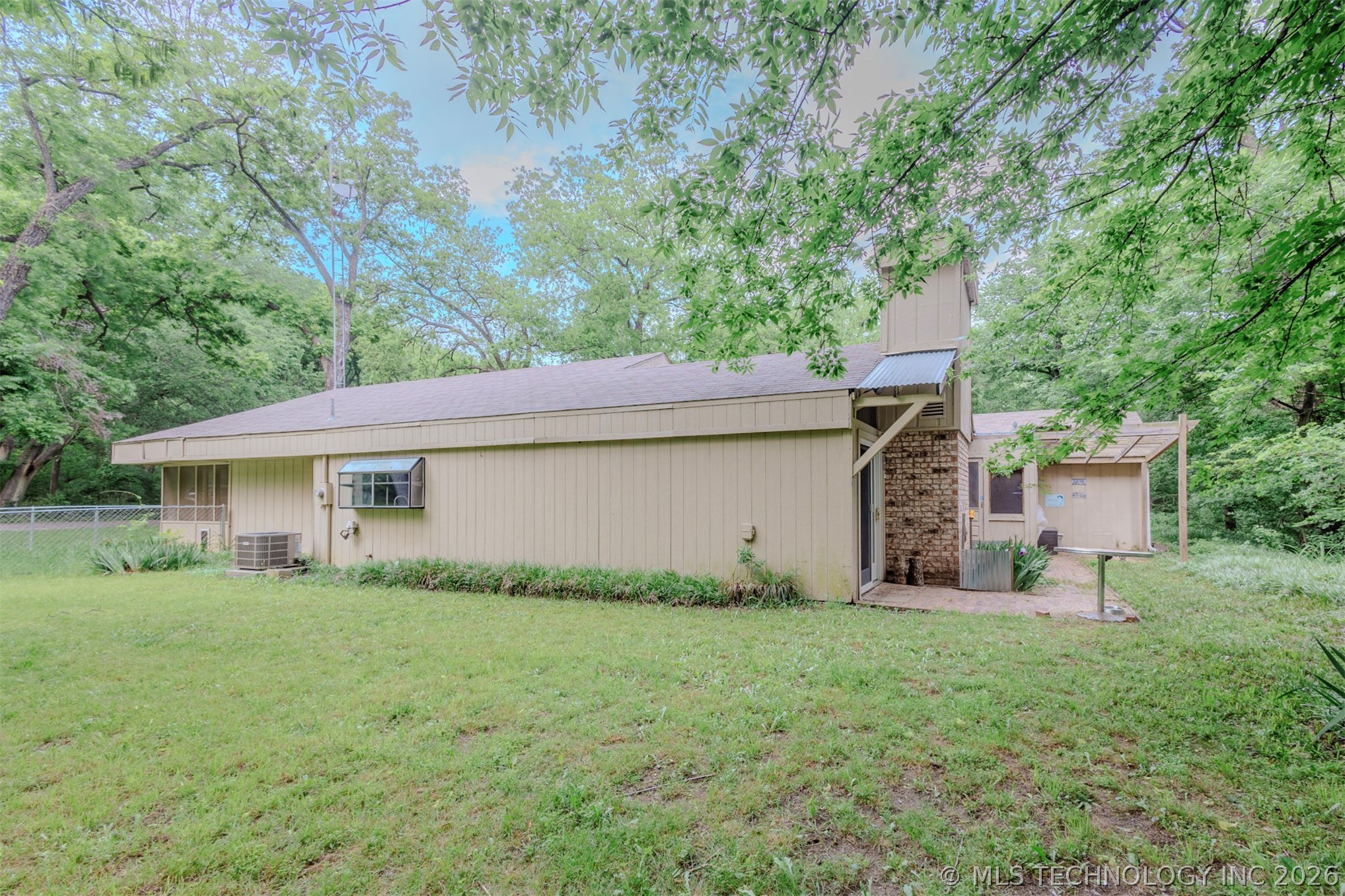 5 Simpson Road Property Photo 25