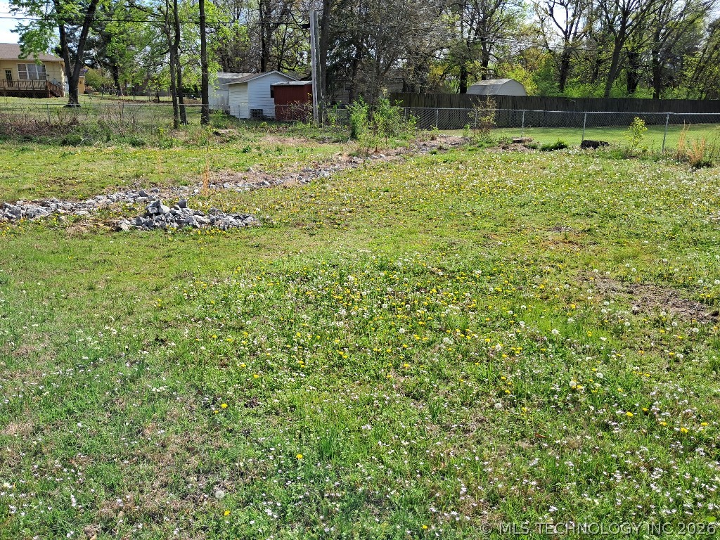 622 Indiana Avenue Property Photo 6