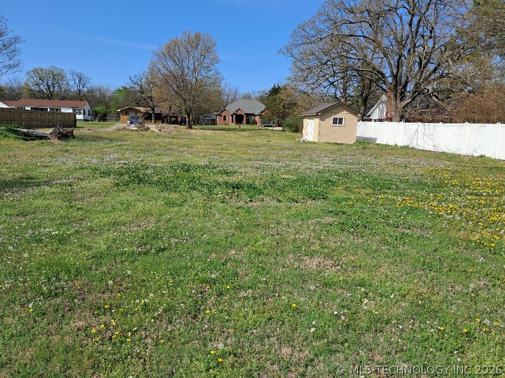 622 Indiana Avenue Property Photo 7