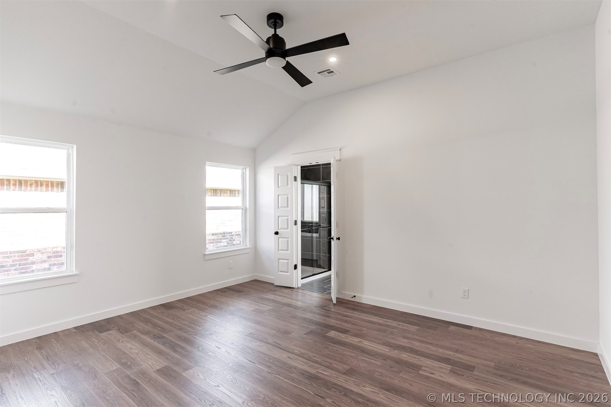 2421 W Main Street Property Photo 7