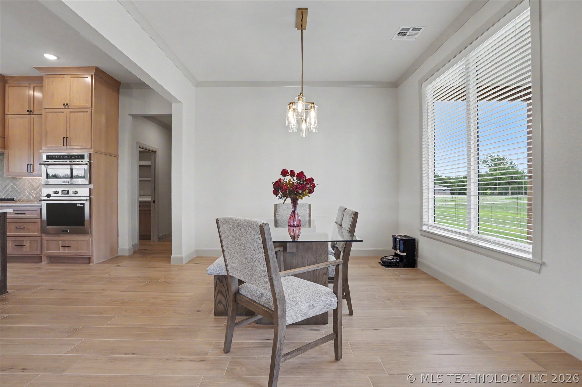 16014 N Memorial Drive Property Photo 7