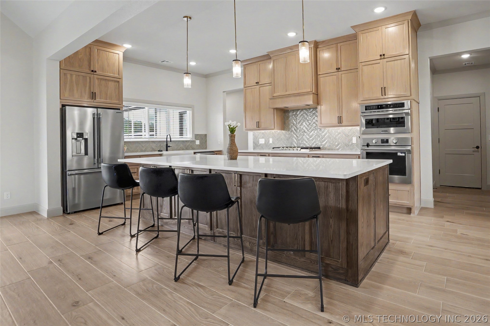16014 N Memorial Drive Property Photo 12